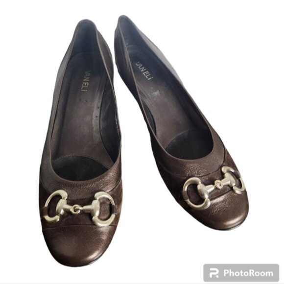 Vaneli Shoes - Vaneli Women's Cicero Leather And Suede Pump Shoes Snaffle bit 12M